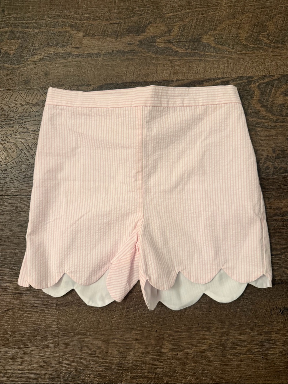 Bella Bliss Pink Seersucker Scallop Hem Shorts